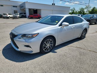 Used 2017 Lexus ES 350 image 1