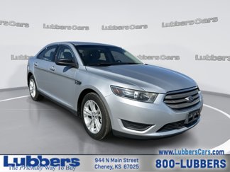 Used 2018 Ford Taurus SE image 1