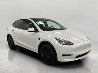 Used 2021 Tesla Model Y Long Range image 1