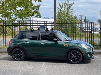 Used 2016 MINI Cooper 4-Door Hardtop image 1