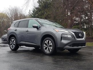Used 2022 Nissan Rogue SV image 1