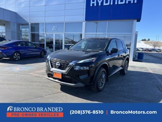 Used 2022 Nissan Rogue S image 1