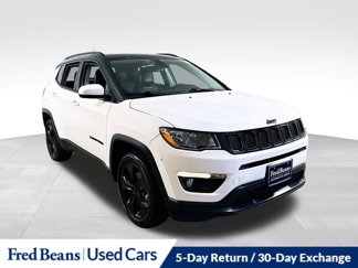 Used 2020 Jeep Compass Latitude image 1