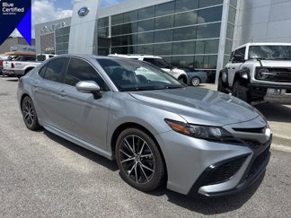 Used 2024 Toyota Camry SE image 1