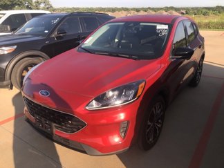 Used 2022 Ford Escape SE w/ SE Sport Appearance Package image 1