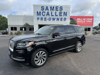 Used 2022 Lincoln Navigator Reserve image 1
