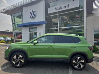 New 2025 Volkswagen Taos SE image 1