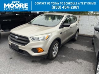 Used 2017 Ford Escape S image 1