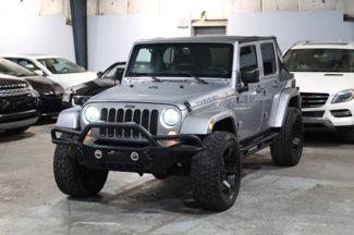 Used 2015 Jeep Wrangler Unlimited Rubicon w/ Connectivity Group image 1