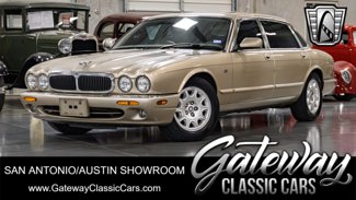 Used 2001 Jaguar XJ8 image 1