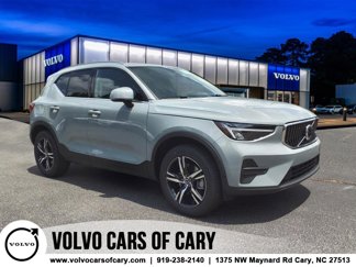 New 2025 Volvo XC40 B5 Core w/ Climate Package image 1