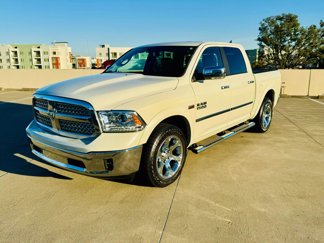 Used 2018 RAM 1500 Laramie image 1