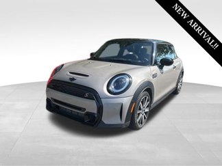 Used 2023 MINI Cooper S image 1