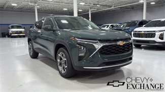 New 2025 Chevrolet Trax LT w/ LT Convenience Package image 1