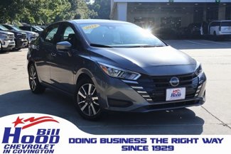 Used 2023 Nissan Versa SV image 1