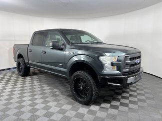 Used 2015 Ford F150 XLT image 1