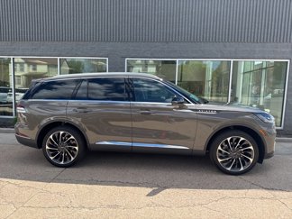 New 2025 Lincoln Aviator Reserve image 1