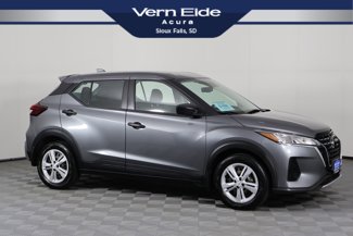 Used 2022 Nissan Kicks S w/ Interior Electronics Package image 1