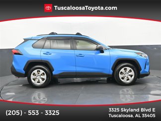 Used 2019 Toyota RAV4 LE image 1