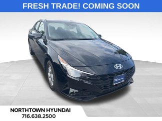 Used 2023 Hyundai Elantra SE image 1
