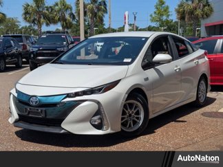 Used 2017 Toyota Prius Prime Advanced image 1