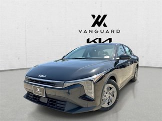 New 2025 Kia K4 LX image 1