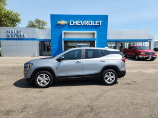 Used 2024 GMC Terrain SLE image 1