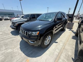 Used 2021 Jeep Grand Cherokee Laredo image 1