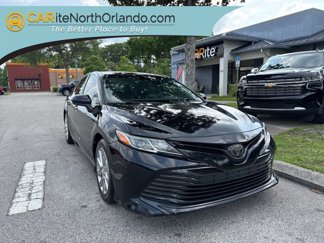 Used 2018 Toyota Camry LE image 1