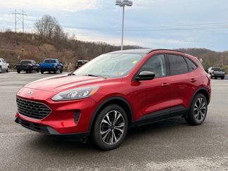 Used 2022 Ford Escape SE w/ SE Sport Appearance Package image 1