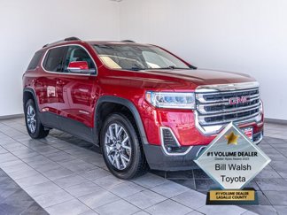 Used 2023 GMC Acadia SLT image 1