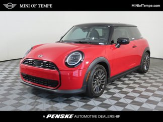 Used 2025 MINI Cooper 2-Door Hardtop image 1