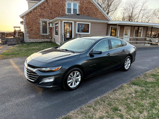 Used 2021 Chevrolet Malibu LT image 1