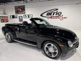 Used 2004 Chevrolet SSR image 1