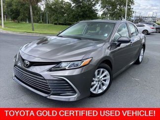 Certified 2021 Toyota Camry LE image 1