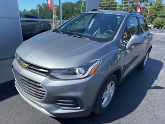 Used 2019 Chevrolet Trax LT w/ LT Convenience Package image 1