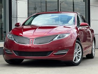Used 2014 Lincoln MKZ image 1
