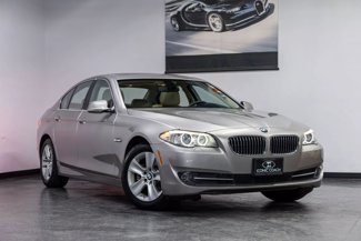 Used 2011 BMW 528i Sedan image 1