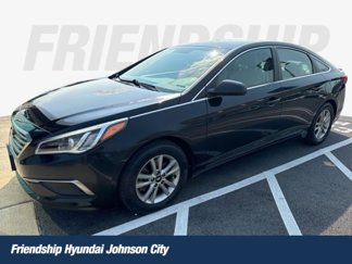 Used 2016 Hyundai Sonata SE image 1
