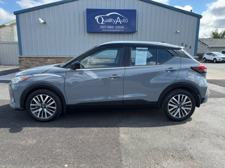 Used 2023 Nissan Kicks SV image 1