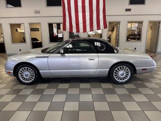 Used 2004 Ford Thunderbird image 1
