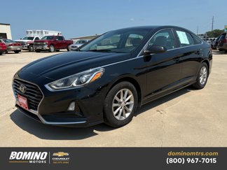Used 2018 Hyundai Sonata SE w/ Winter Weather Package image 1