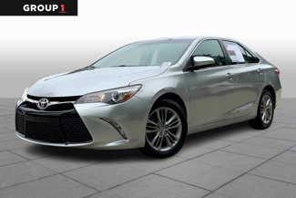 Used 2016 Toyota Camry SE image 1