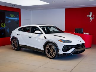 Used 2024 Lamborghini Urus Performante image 1
