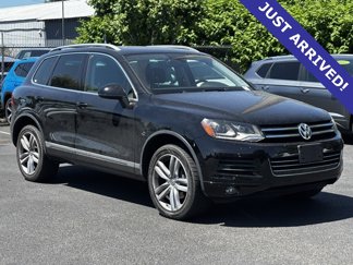 Used 2011 Volkswagen Touareg TDI image 1