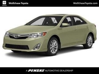 Used 2014 Toyota Camry LE image 1