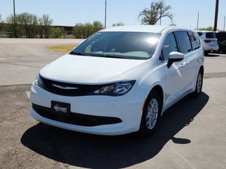 Used 2022 Chrysler Voyager LX image 1