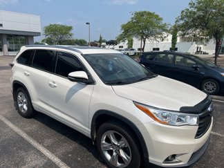Used 2015 Toyota Highlander Limited image 1