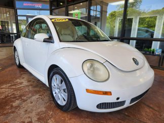 Used 2009 Volkswagen Beetle S image 1