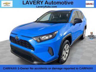Used 2021 Toyota RAV4 LE image 1